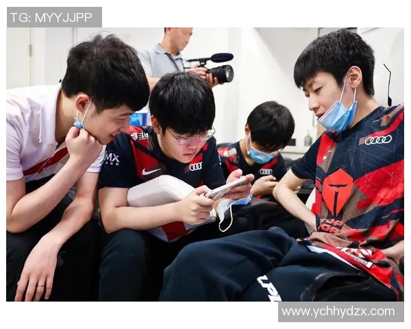 TES战队比赛经验引发热议分析与争议的深度探讨 TES战队比赛经验引发热议分析与争议的深度探讨