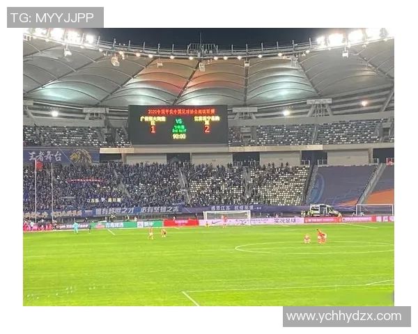 广州足球队的蜕变之旅:从传统强队到现代化竞技新标杆 广州足球队的蜕变之旅:从传统强队到现代化竞技新标杆