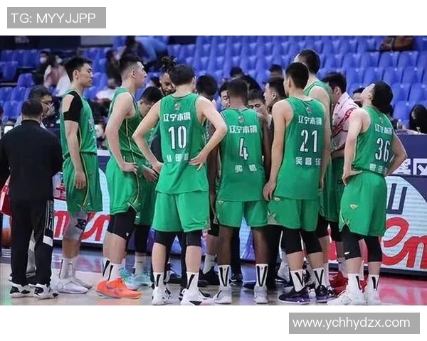 李晓旭的成长之路：从普通学生到篮球场上的耀眼明星