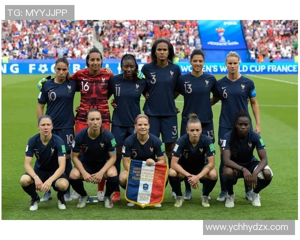 法国女足与冰岛女足激战正酣谁能在国际赛场上笑到最后