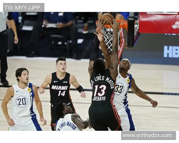 热火与雄鹿第五场激战回顾球员表现与战术分析全景呈现