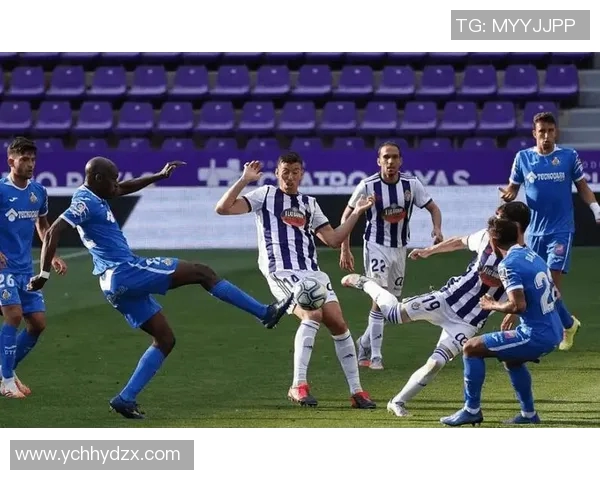 特内里费与维罗纳激战正酣谁能在这场对决中笑到最后