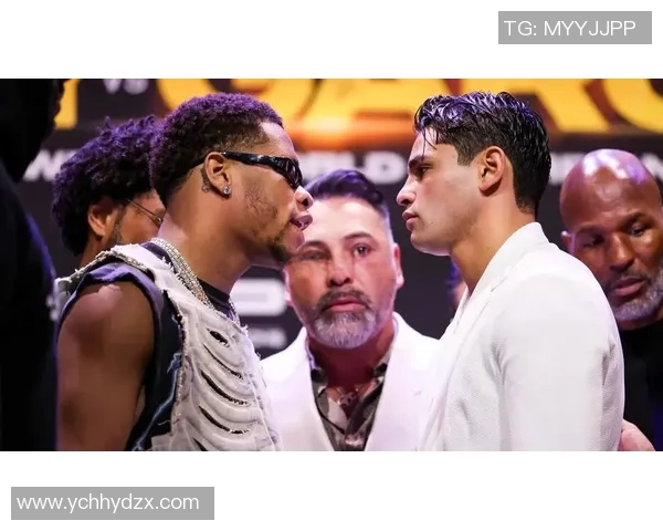 加西亚与戴维斯巅峰对决揭幕拳坛新篇章精彩瞬间回顾