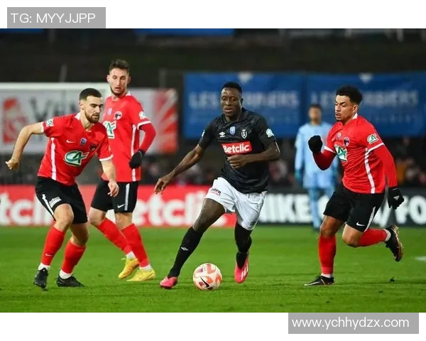 墨尔本胜利与波斯光荣的激烈对决揭示足球魅力与团队精神的完美结合